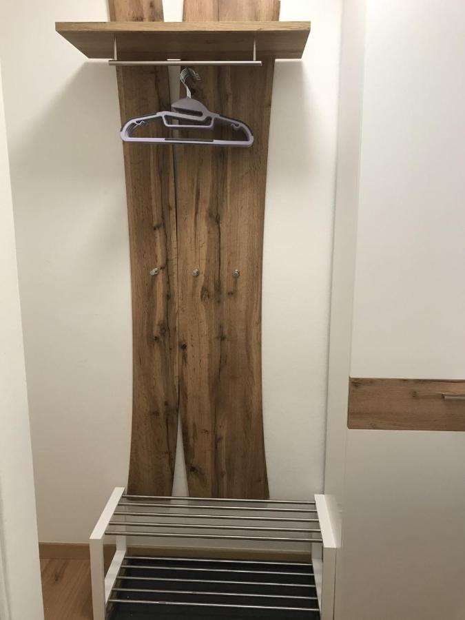 Schoenes Ferienappartment In Zell Am See: Zentral Gelegen Und Naehe Der Areitbahn Und Dem Zeller See Bagian luar foto
